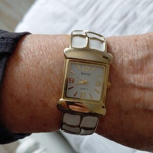 Xavier Gold and White Watch